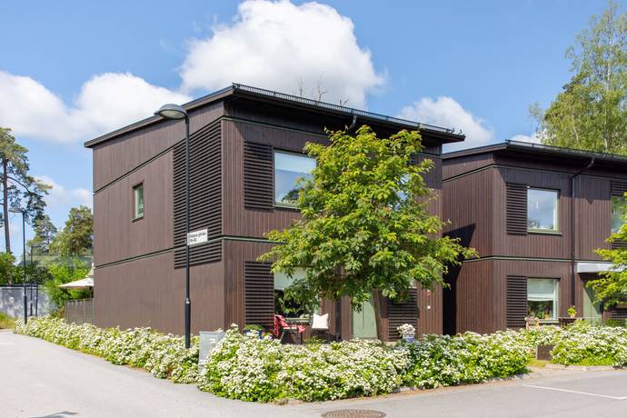 6 rum kedjehus på Rådans gårdsväg 98 Silverdal, Sollentuna kommun - bild 3