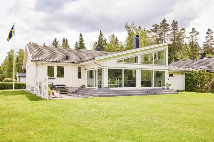 7 rum Villa på Malmgatan 53 Taberg Jönköpings kommun - bild 1