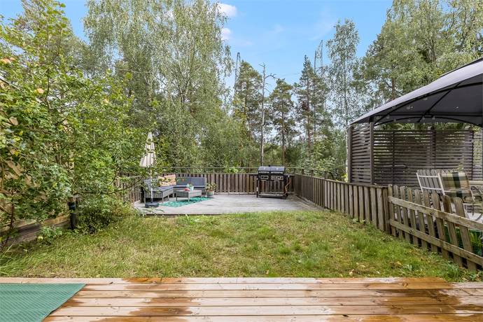 4 rum radhus på Björnspinnarvägen 85 Myrängen, Huddinge kommun - bild 3