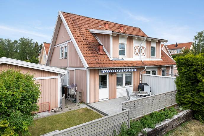 4 rum parhus på Gläntastigen 21 Uthamra, Vallentuna kommun - bild 2