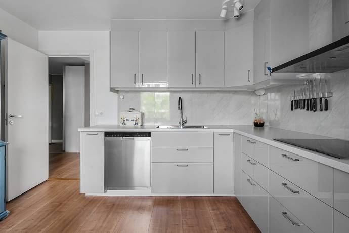 3 rum lägenhet på Vänortsstråket 47B Tureberg, Sollentuna kommun - bild 3