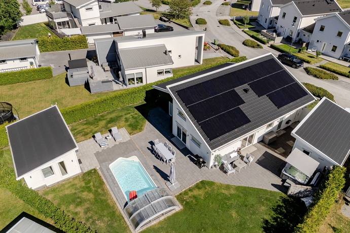 4 rum villa på Spinnrocksvägen 29 Strängnäs, Strängnäs kommun - bild 2