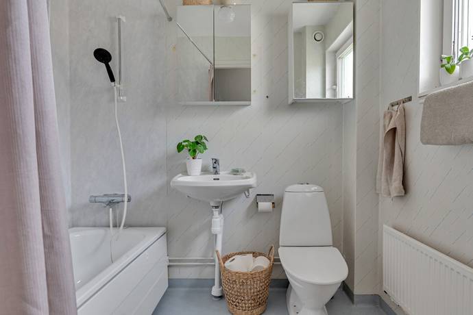 4 rum Radhus på Johan Marméns väg 9 Alunda Östhammars kommun - bild 23