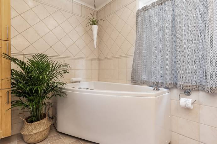 7 rum Villa på Vallagatan 4 Centrum Ludvika kommun - bild 36