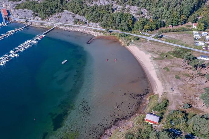 4 rum Vinterbonat fritidshus på Bottenlidsvägen 27 Lökholmen Strömstads kommun