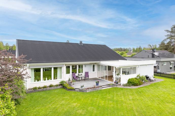 6 rum Villa på Rotegatan 25 Byske Skellefteå kommun - bild 1