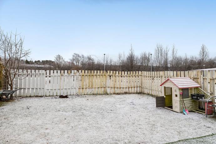5 rum Radhus på Vänortsringen 22 Centrala Märsta Sigtuna kommun - bild 24