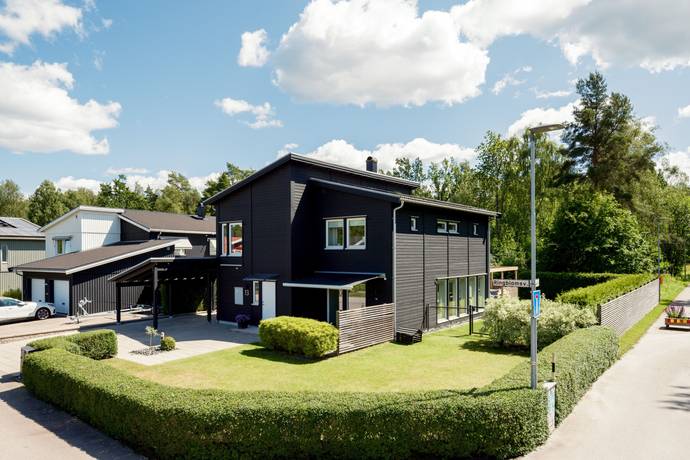 6 rum villa på Ringblomsvägen 13 Öjaby, Växjö kommun - bild 1