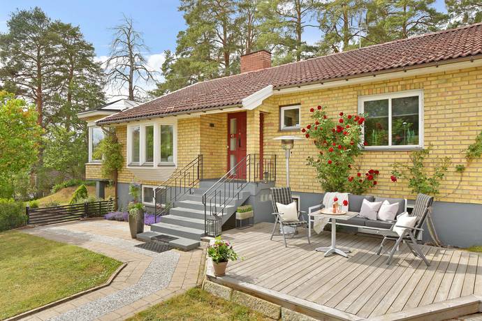 7 rum Villa på Fågelvägen 34 Barkarby Järfälla kommun - bild 56