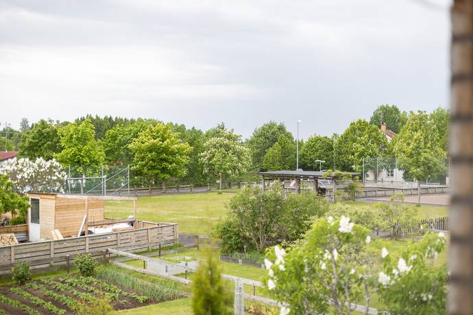 radhus på Bäckvägen 6 K Barnarp, Jönköpings kommun - bild 2
