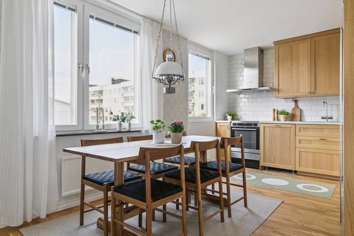 2 rum lägenhet på Myggdalsvägen 102 Tyresö, Tyresö kommun - bild 2