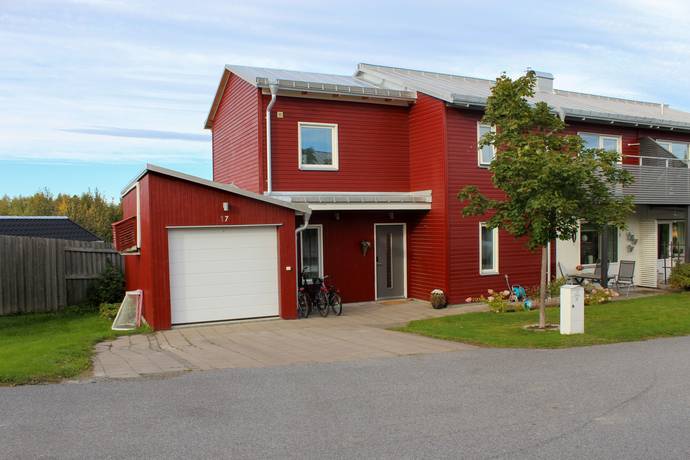 parhus på Forslundagatan 17 Sunnanå, Skellefteå kommun - bild 2