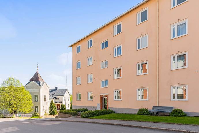 4 rum lägenhet på Kapellgatan 2 Flen, Flens kommun - bild 1