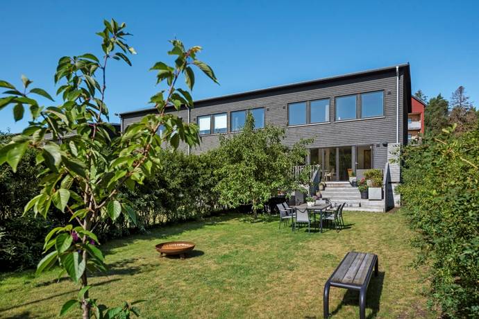 5 rum radhus på Ragvaldsbo gårdsväg 15 Centrala Sigtuna, Sigtuna kommun - bild 2