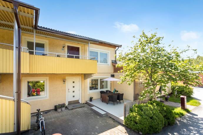 3 rum lägenhet på Päronvägen 8 Viksjö Hummelmora, Järfälla kommun - bild 2