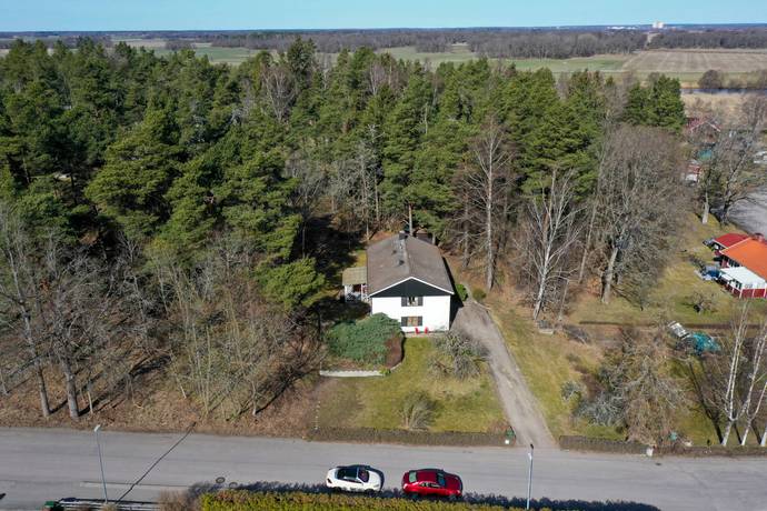 6 rum Villa på Runnavägen 42 Runna Kungsörs kommun - bild 3