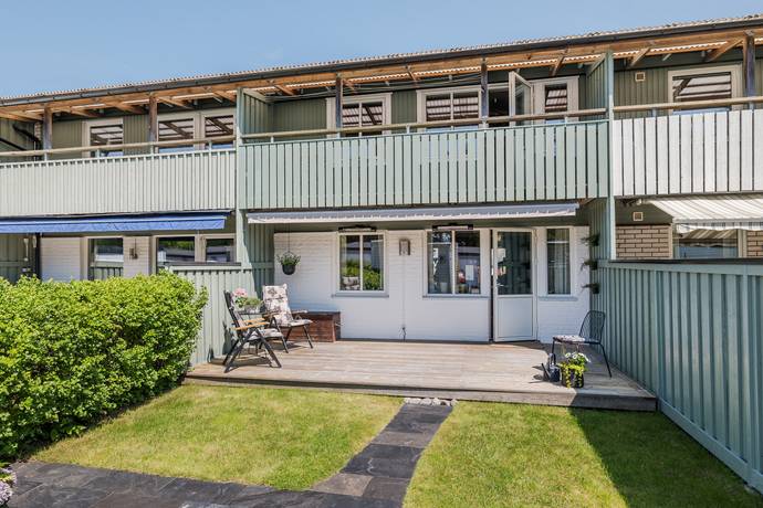 4 rum radhus på Apollofjärilen 49 Trollhättan, Trollhättans kommun - bild 1
