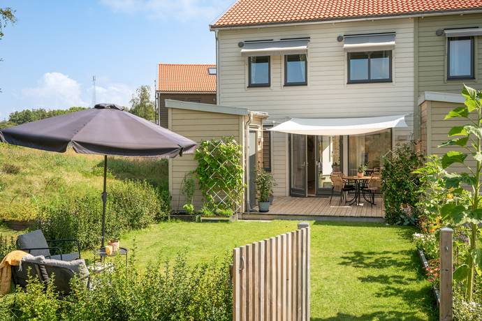 5 rum radhus på Nordtagsgatan 31 Ytterby Nordtag, Kungälvs kommun - bild 1