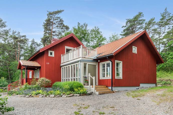 5 rum villa på Stav 17 Hölö, Södertälje kommun - bild 1