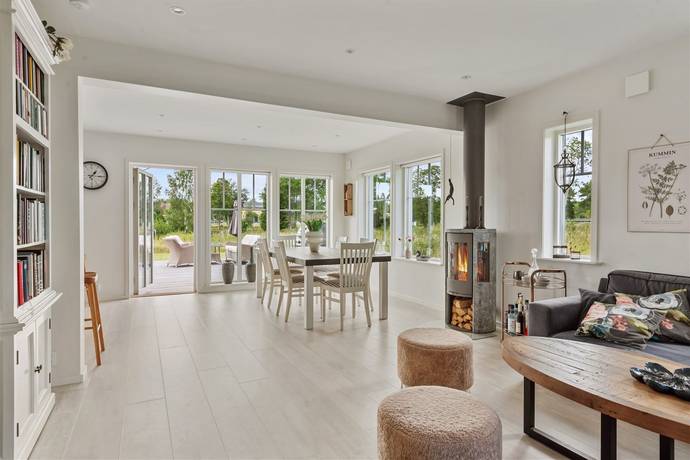6 rum villa på Brinkvägen 16 Väddö - Älmsta, Norrtälje kommun - bild 2
