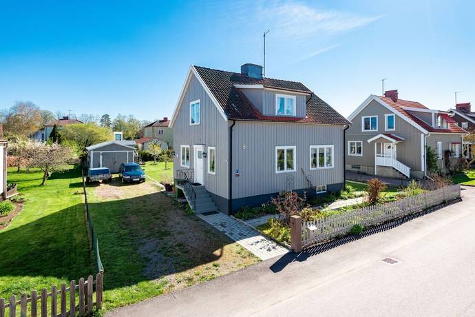 3 rum villa på Tvärgatan 5 Kvänum, Vara kommun - bild 1