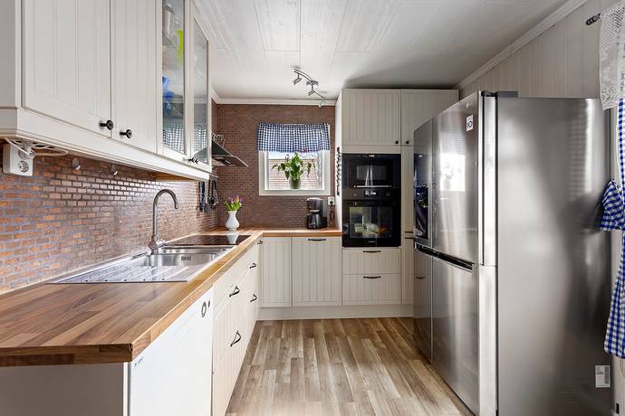 5 rum Villa på Arvid Rödings väg 14 Laxå Laxå kommun - bild 10