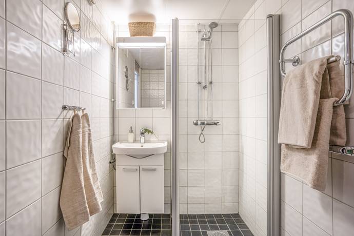 1 rum lägenhet på Herrgårdsvägen 1C Hästö, Karlskrona kommun - bild 3