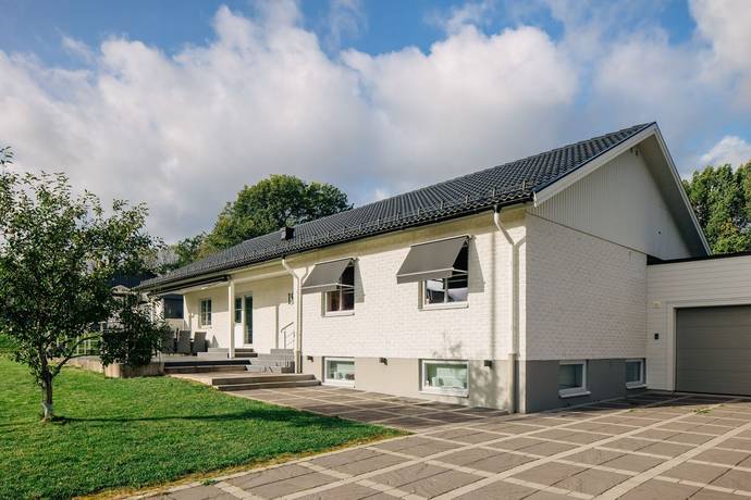 7 rum Villa på Månstensvägen 19 Ulveket Skövde kommun - bild 55