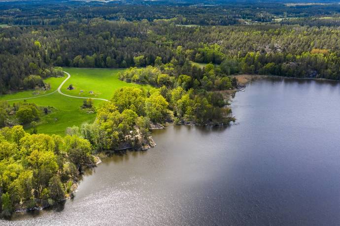 Tomt på Bäckermåla 1:11 Gryt Valdemarsviks kommun - bild 3