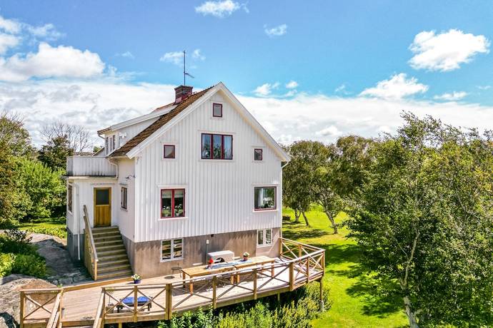 7 rum vinterbonat fritidshus på Gårdsvägen 5 Mollösund, Orust kommun - bild 1