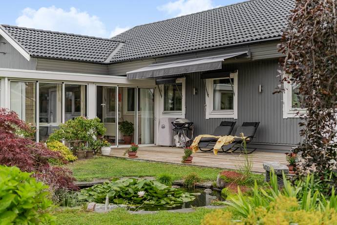 Doktor Frödins väg 4, Hästholmen, Ödeshögs kommun
