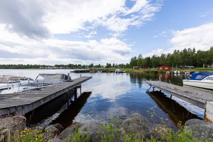 villa på Strandvägen 30 Obbola, Umeå kommun - bild 1
