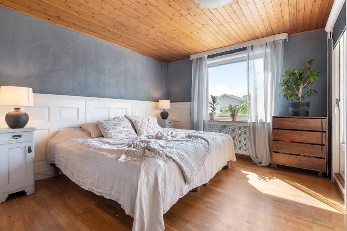 6 rum Radhus på Ängsullsvägen 43 Vällingby - Kälvesta Stockholms kommun - bild 22