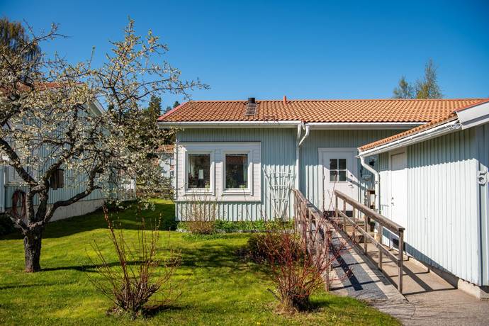 2 rum Radhus på Hasselstigen 56 Söderhamns kommun - bild 2