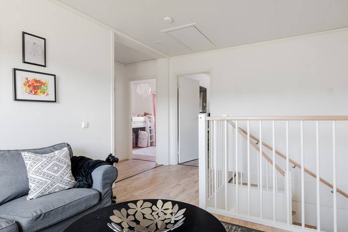 5 rum Parhus på Biodlarvägen 18 Göta Lilla Edets kommun - bild 21