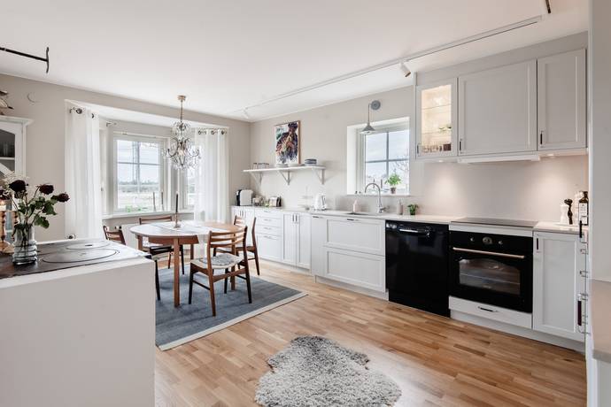 5 rum villa på Ålbrunnavägen 14 Upplands-Bro - Stora Ekeby, Upplands-Bro kommun - bild 3
