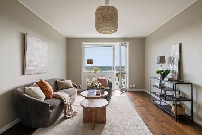 2 rum lägenhet på Eskadervägen 20, 8tr Näsbypark, Täby kommun - bild 2