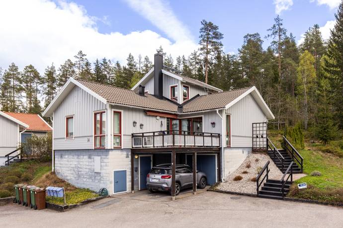 5 rum lägenhet på Sundsbergsvägen 14 Hitorp, Nora kommun - bild 1