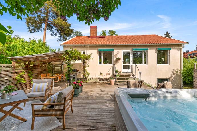 6 rum villa på Måbärsstigen 23 Hässelby Södra Villastad, Stockholms kommun - bild 1
