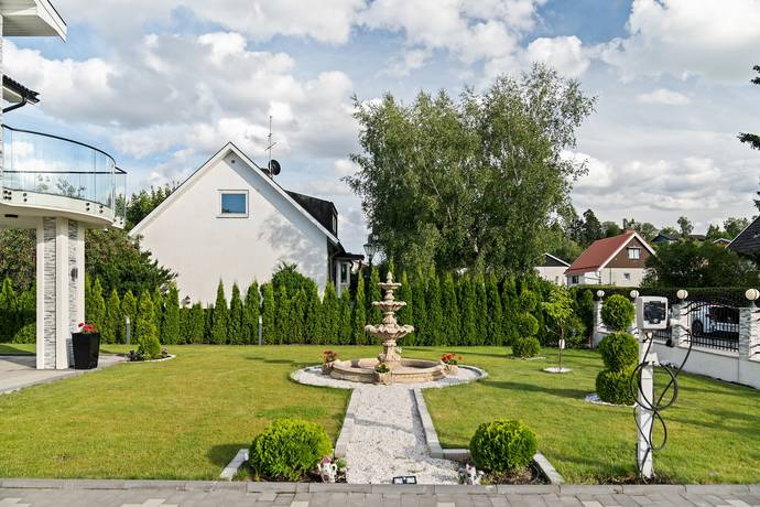 365 m² Villa på Järpvägen 24 Järfälla kommun - bild 57