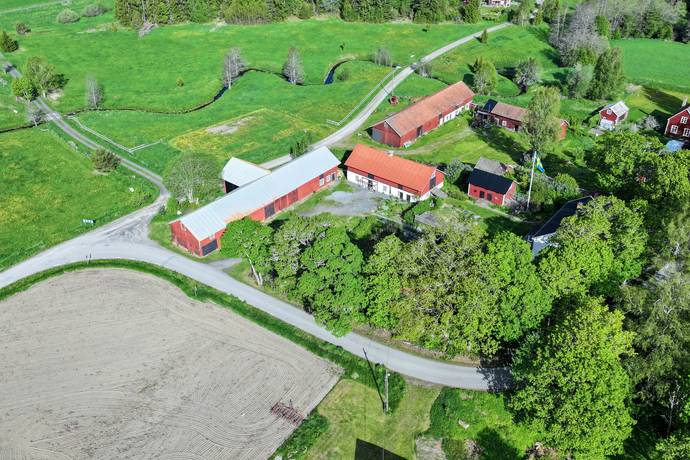 8 rum gård/skog på Stärte 203 Östervåla, Heby kommun - bild 1