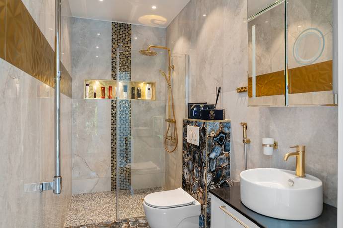 365 m² Villa på Järpvägen 24 Järfälla kommun - bild 29