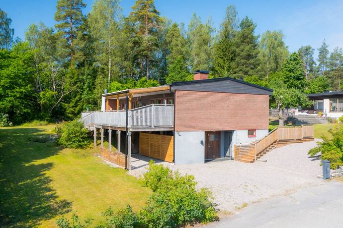 5 rum villa på Trädgårdsgatan 3 Valla, Katrineholms kommun - bild 3