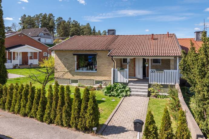 5 rum parhus på Tyketorpsgatan 30 Tyketorp, Söderköpings kommun - bild 1