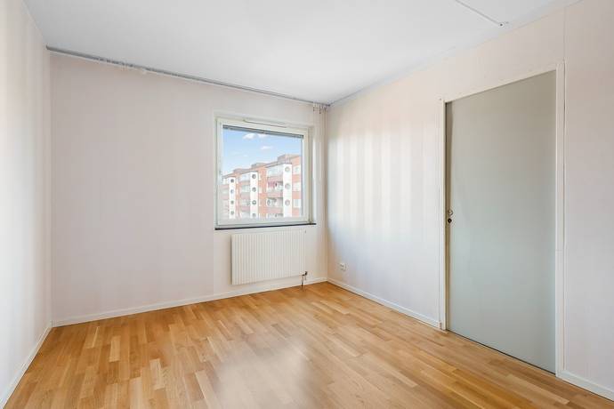 3 rum Lägenhet på Lofotengatan 19, vån 5 av 5 Husby Stockholms kommun - bild 10