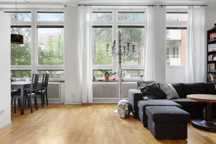 3 rum lägenhet på Dymlingsgränd 11  Hägerstensåsen, Stockholms kommun - bild 1