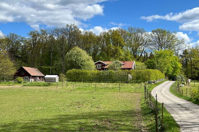 6 rum gård/skog på Västra Svedernavägen 3 Gräfsnäs, Alingsås kommun - bild 3