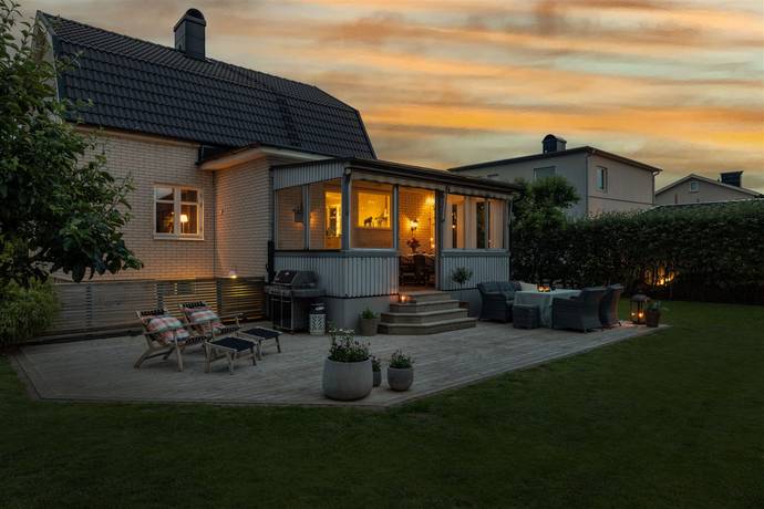 4 rum villa på Ljunggatan 17 Nyatorp, Halmstads kommun - bild 1