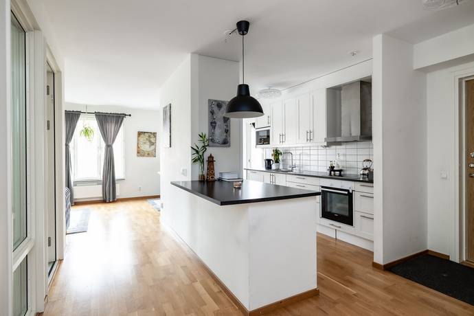 3 rum lägenhet på Hertig Karls allé 15 Vasastan, Örebro kommun - bild 1