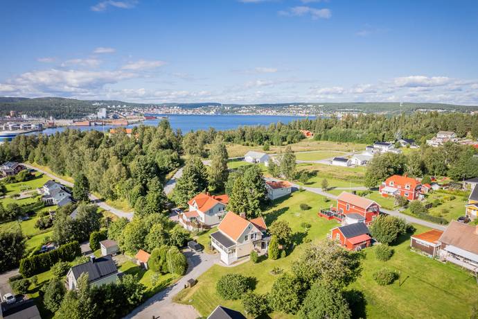 5 rum villa på Mellanvägen 21 Domsjö, Örnsköldsviks kommun - bild 1